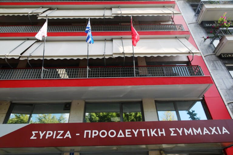 Πηγές ΣΥΡΙΖΑ: Ο κυβερνητικός εκπρόσωπος έμαθε πως ο Κασσελάκης είναι επιχειρηματίας