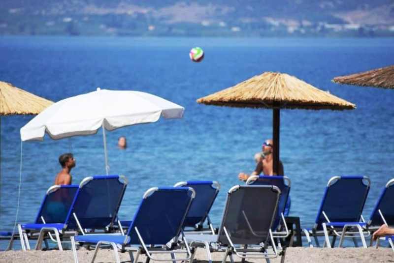 «Τουρισμός για όλους 2024»: Πέφτει «αυλαία» στις αιτήσεις, πώς θα πάρετε το voucher των 400 ευρώ