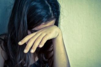 42χρονος κατηγορείται ότι βίαζε επί 5 χρόνια την ανιψιά του