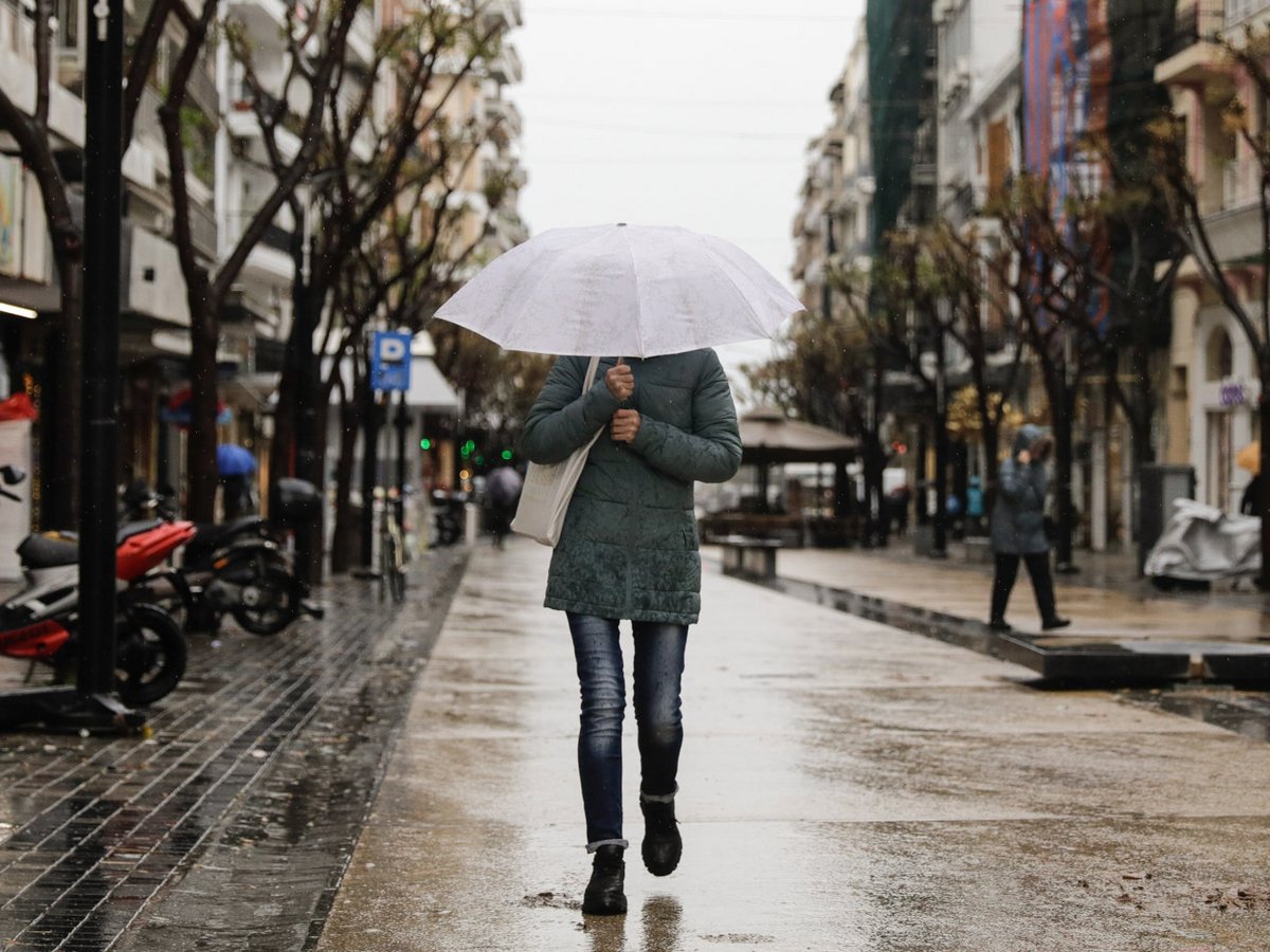 Νέα κακοκαιρία από Τρίτη - Βροχές και πτώση θερμοκρασίας μετά τα 24άρια