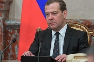 Ντ. Μεντβέντεφ: Δεν υπήρξε κανένα πλήγμα κατά της αυτοκινητοπομπής στην Οδησσό. Αν ήταν στόχος, θα τον πετυχαίναμε