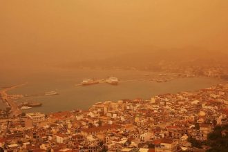 Καιρός: Μετά τις καταιγίδες, έρχονται 35άρια, σκόνη και λασποβροχές - 30άρια θα "χτυπήσει" η Αχαΐα