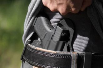 ΗΠΑ: Με όπλα θα κυκλοφορούν οι καθηγητές στο Τενεσί