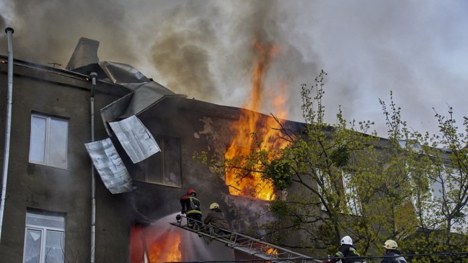 Πόλεμος στην Ουκρανία: Τουλάχιστον 9 νεκροί σε ρωσική επίθεση στο Τσερνίχιβ