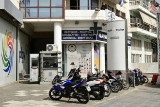 Δολοφονία στους Αγίους Αναργύρους: Παρέμβαση εισαγγελέα για τυχόν ποινικές ευθύνες των αστυνομικών στο ΑΤ