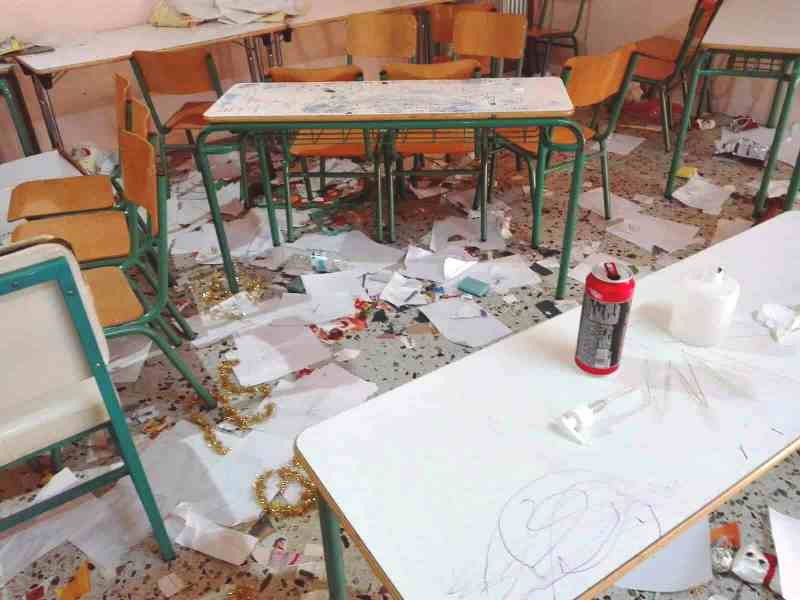 Μέσω της εφορίας θα πληρώνουν οι γονείς τις φθορές που προκαλούν τα παιδιά τους στο σχολείο