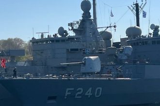 Στο Βόσπορο η ελληνική φρεγάτα «Θεμιστοκλής» - Ενοχλημένοι εμφανίζονται Τούρκοι στα social media