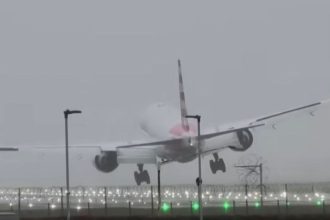 Λονδίνο: Συγκρούστηκαν αεροπλάνα στο Χίθροου