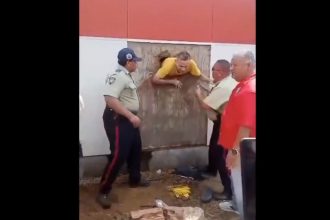 Απόδραση για ...γέλια: Κρατούμενοι έσκαψαν τούνελ σε φυλακή αλλά έπεσαν σε αστυνομικούς