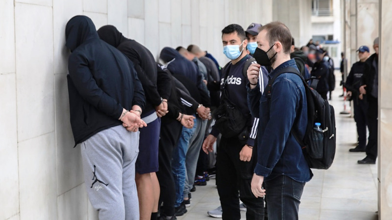 Οπαδική βία: Τρεις πρώτες προφυλακίσεις για ναρκωτικά