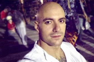 «Θέλω να τιμωρηθούν όπως τους αξίζει» - Συγκλονίζει ο πατέρας του αστυνομικού Λυγγερίδη - 57 συλλήψεις για τη δολοφονία του 31χρονου στου Ρέντη