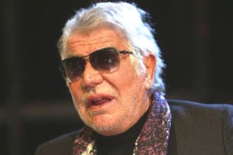 Πέθανε ο κορυφαίος σχεδιαστής μόδας, Ρομπέρτο Καβάλι