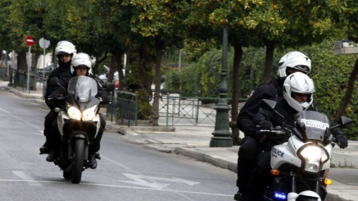 Άγρια συμπλοκή με έναν τραυματία στον Άγιο Παντελεήμονα - Βρέθηκαν κάλυκες στο σημείο