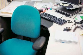 Έρχεται ο κώδικας δεοντολογίας των δημοσίων υπαλλήλων - Μείωση γραφειοκρατίας και ταχύτερη συνεργασία με τους πολίτες