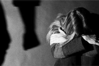 Θεσσαλονίκη: Συνελήφθη 54χρονος μετά από καταγγελία της συντρόφου του ότι πήγε να την πνίξει