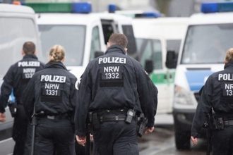 Γερμανία: Υποψίες σε βάρος 400 και πλέον αστυνομικών για εξτρεμιστική ιδεολογία