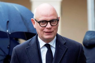 Γαλλία: Έρευνα της αστυνομίας στο γραφείο του πρώην πρωθυπουργού και νυν Δημάρχου της Χάβρης Εντουάρ Φιλίπ