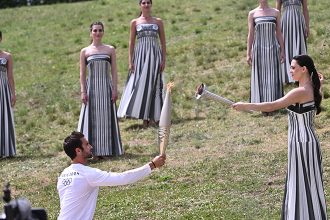 Η Ολυμπιακή Φλόγα ξεκίνησε το ταξίδι της