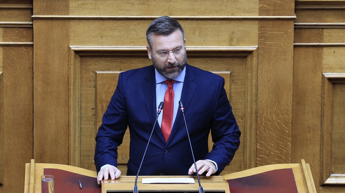 Γραμμένος: Σέβομαι απόλυτα τον ιερό ρόλο της Ελληνίδας μάνας - Δεν απευθύνθηκα ποτέ στον Φλώρο