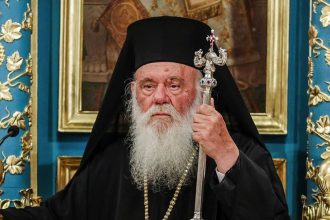 Ιερώνυμος: Τα προβλήματα δεν λύνονται με την ισχύ και την εξουσία, αλλά με την ελευθερία και την αγάπη