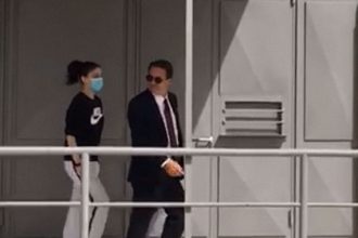 Κολωνός: Βγήκε από τη φυλακή η μητέρα της 12χρονης