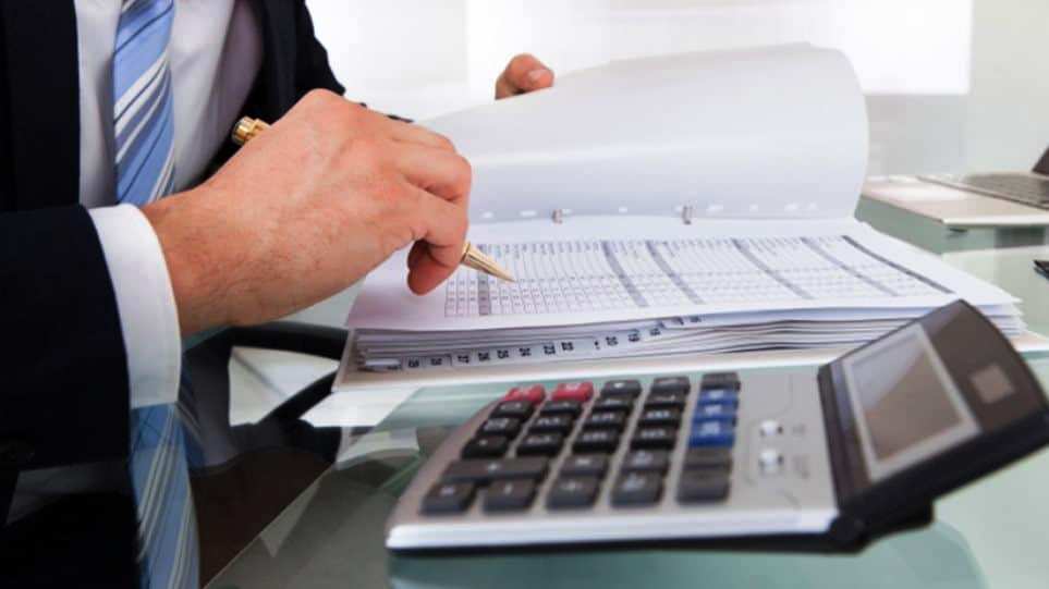 «Ανέφικτο να υποβληθούν φορολογικές δηλώσεις εντός του διαστήματος που ανακοινώθηκε», λένε οι Ενώσεις Λογιστών