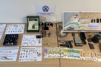 Εξαρθρώθηκε σπείρα που έκλεβε ΙΧ και σπίτια – Δέκα συλλήψεις
