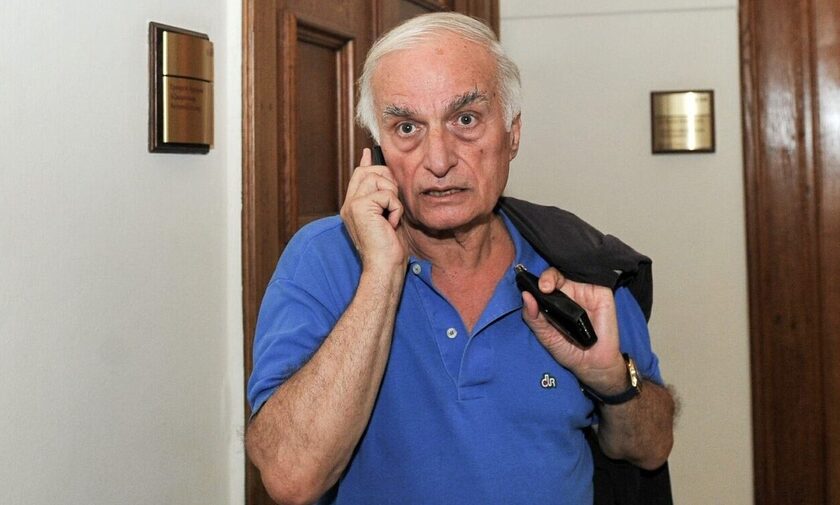 Μανώλης Μαυρομμάτης: Βγήκε από την εντατική και μεταφέρθηκε σε Μονάδα Αυξημένης Φροντίδας