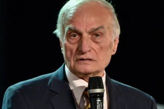 Μανώλης Μαυρομμάτης: Σε κρίσιμη κατάσταση ο δημοσιογράφος - Τα τελευταία νέα της υγείας του