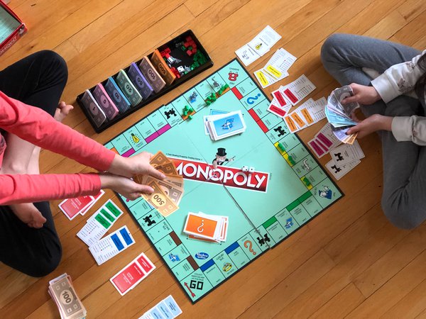 Monopoly: Το εμβληματικό επιτραπέζιο παιχνίδι γίνεται ταινία