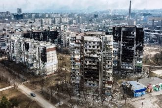 Πόλεμος στην Ουκρανία: Το Βερολίνο προειδοποιεί τις γερμανικές επιχειρήσεις που ανοικοδομούν τη Μαριούπολη