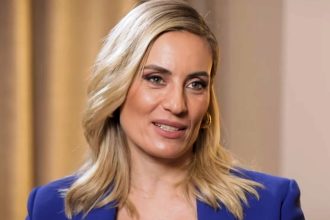 Μελέτη για τα μηνύματα στον σύζυγό της: Γιατί να δείξεις τόσο απεγνωσμένα διαθέσιμη σε έναν παντρεμένο;