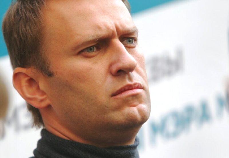 Wall Street Journal: Οι αμερικανικές υπηρεσίες Πληροφοριών πιστεύουν ότι ο Πούτιν πιθανόν δεν διέταξε τη δολοφονία του Ναβάλνι