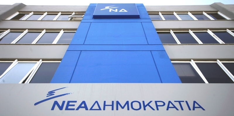Κυβερνητικές πηγές: Επικοινωνιακό πυροτέχνημα το κατηγορητήριο του ΣΥΡΙΖΑ για τα Τέμπη
