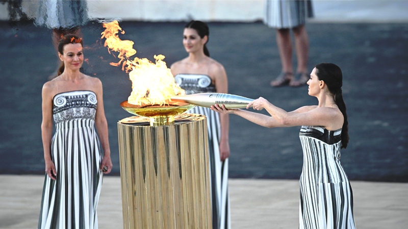Η τελετή παράδοσης της Ολυμπιακής Φλόγας στο Καλλιμάρμαρο (ΒΙΝΤΕΟ)