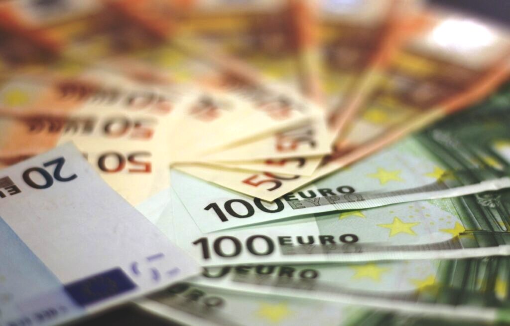 ΑΑΔΕ: Σε λειτουργία η εφαρμογή για τα δεδομένα διασυνοριακών πληρωμών