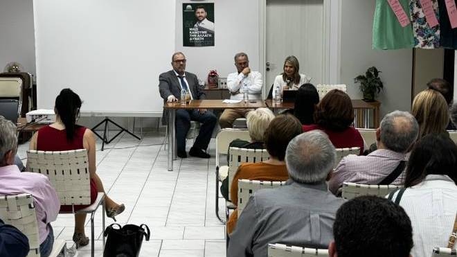 Σκανδάμης : με Μιλένα Αποστολάκη και Νάντια Γιαννακοπούλου στο Καματερό για γυναικοκτονίες και ασφάλεια