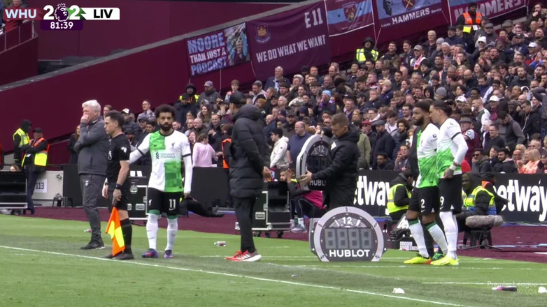 Σοβαρό επεισόδιο Σαλάχ-Κλοπ: «Πλακώθηκαν» την ώρα του αγώνα με τη Γουέστ Χαμ