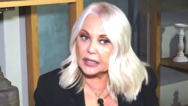 Ρούλα Κορομηλά για την πολυσυζητημένη συνέντευξη στη Νίκη Λυμπεράκη: Αυτός δεν είναι ο Νίκος Καρβέλας;