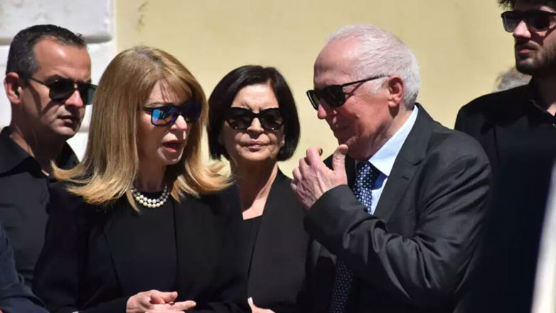 Έλλη Στάη: Στη Λευκάδα για το τελευταίο αντίο στη μητέρα της