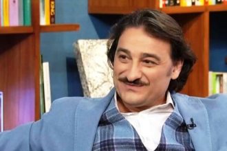 Βασίλης Χαραλαμπόπουλος: Δεν είχα επιτυχία σαν εραστής, ήμουν ρομαντικός, αλλά οι ρομαντικές δεν ήταν όμορφες