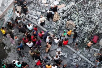 Συνεχίζει τις πολεμικές επιχειρήσεις το Ισραήλ αγνοώντας τις διπλωματικές πιέσεις και τον ΟΗΕ