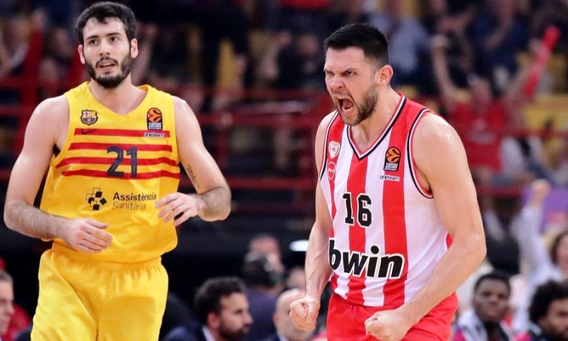 Αγριεμένος Ολυμπιακός ισοπέδωσε την Μπαρτσελόνα και παίζει τα ρέστα του στη Βαρκελώνη για το Final 4