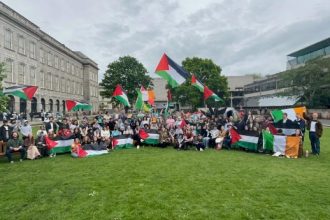 Ιρλανδία: To Trinity College κατέληξε σε συμφωνία με τους φοιτητές που διαδήλωναν για την Παλαιστίνη