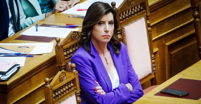Υπόθεση Ασημακοπούλου: Πρόστιμο στην ευρωβουλευτή και το υπουργείο Εσωτερικών για τη διαρροή των emails