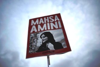 Το Ιράν απορρίπττει τις κατηγορίες περί επίθεσης και δολοφονίας μιας έφηβης διαδηλώτριας