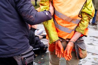 Γερμανία: Κατηγορίες για «σύσταση εγκληματικής οργάνωσης» σε βάρος ακτιβιστών της «Τελευταίας Γενιάς»