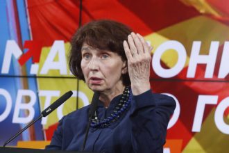 Επιμένει η Σιλιάνοφσκα: Σέβομαι τη Συμφωνία των Πρεσπών, όμως έχω το δικαίωμα να χρησιμοποιώ τον όρο «Μακεδονία»