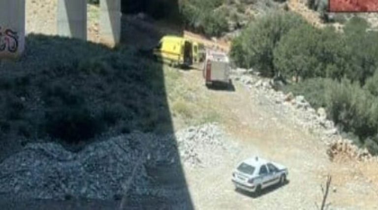 Κρήτη: Θρήνος και οργή για την Μητρόπολη στο τελευταίο αντίο της 17χρονης Νικολέτας που έπεσε στο κενό από γέφυρα