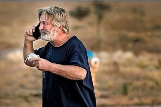 ΗΠΑ: Δικαστής αρνήθηκε να αποσύρει την κατηγορία της ανθρωποκτονίας εξ' αμελείας σε βάρος του Άλεκ Μπόλντουιν